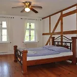 Haus Hohenholz Landhaus, Sauna, Kaminofen, Parkaehnlicher Garten * Krackow