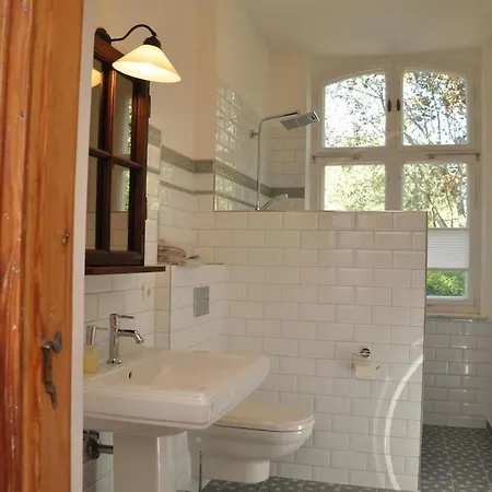 Haus Hohenholz Landhaus, Sauna, Kaminofen, Parkaehnlicher Garten *
