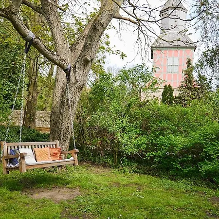 Holiday home Haus Hohenholz Landhaus, Sauna, Kaminofen, Parkaehnlicher Garten
