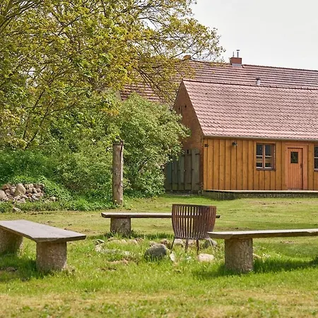 Haus Hohenholz Landhaus, Sauna, Kaminofen, Parkaehnlicher Garten Holiday home