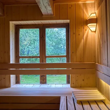 Prázdninový dům Haus Hohenholz Landhaus, Sauna, Kaminofen, Parkaehnlicher Garten Krackow