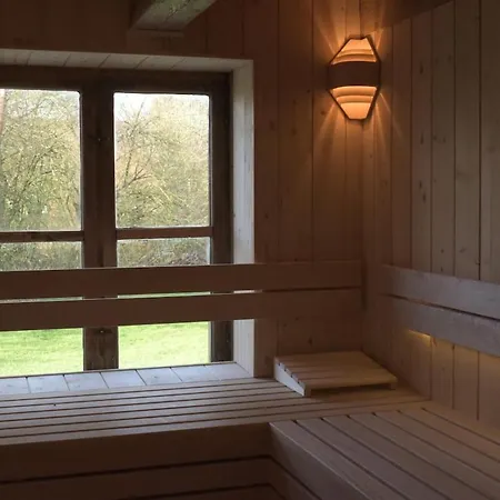Prázdninový dům Haus Hohenholz Landhaus, Sauna, Kaminofen, Parkaehnlicher Garten Krackow