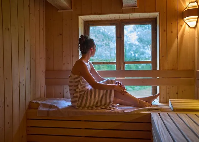 Haus Hohenholz Landhaus, Sauna, Kaminofen, Parkaehnlicher Garten * Krackow