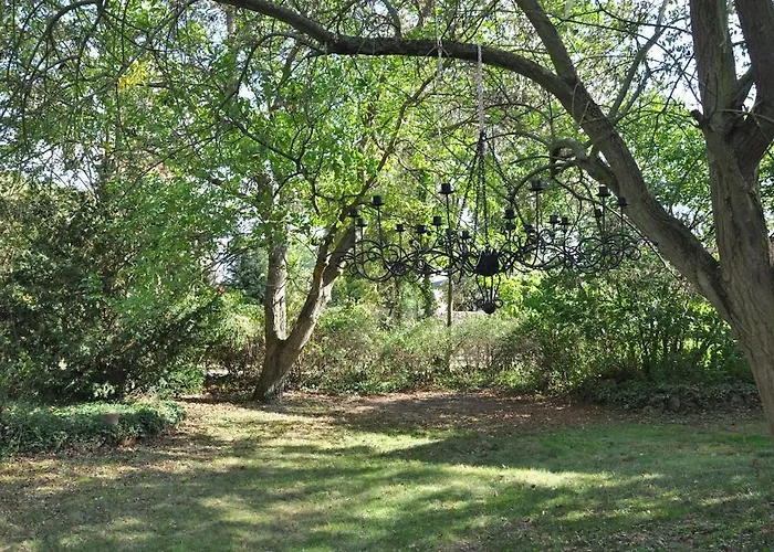 Haus Hohenholz Landhaus, Sauna, Kaminofen, Parkaehnlicher Garten Krackow