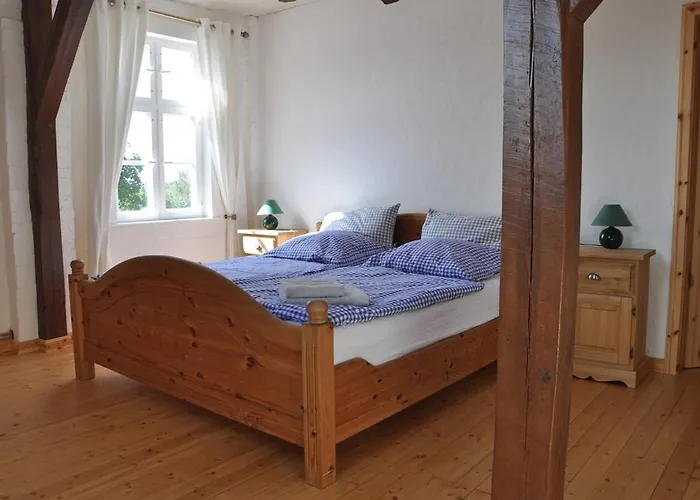 Casa de Férias Haus Hohenholz Landhaus, Sauna, Kaminofen, Parkaehnlicher Garten Krackow