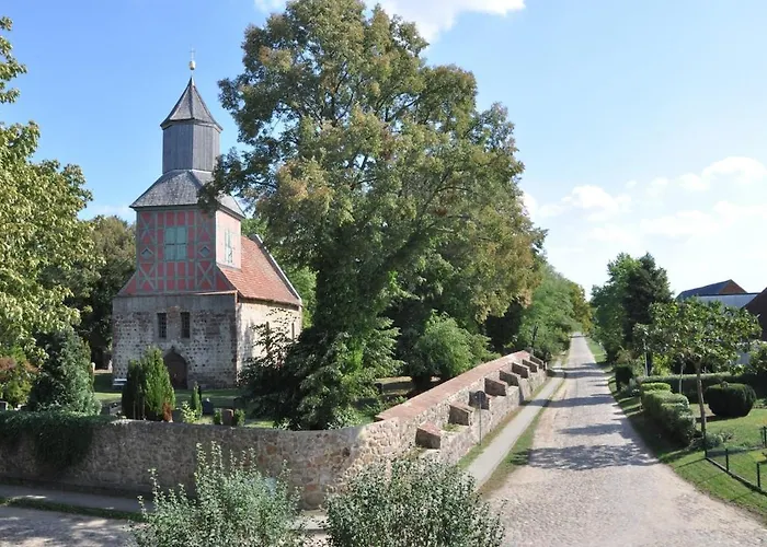 Haus Hohenholz Landhaus, Sauna, Kaminofen, Parkaehnlicher Garten Krackow