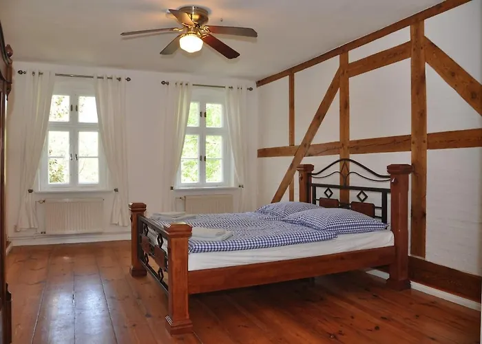 Haus Hohenholz Landhaus, Sauna, Kaminofen, Parkaehnlicher Garten * Krackow