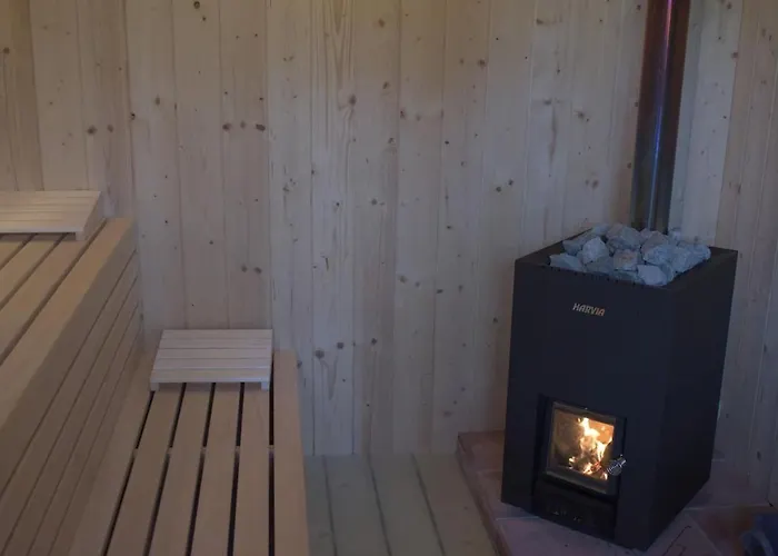 Haus Hohenholz Landhaus, Sauna, Kaminofen, Parkaehnlicher Garten *